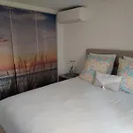Rez-de-chaussée Privatif Spacieux 3* D'une Centre Appartement Hyères