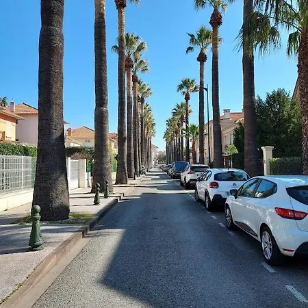 Appartement Rez-de-chaussée Privatif Spacieux 3* D'une Centre